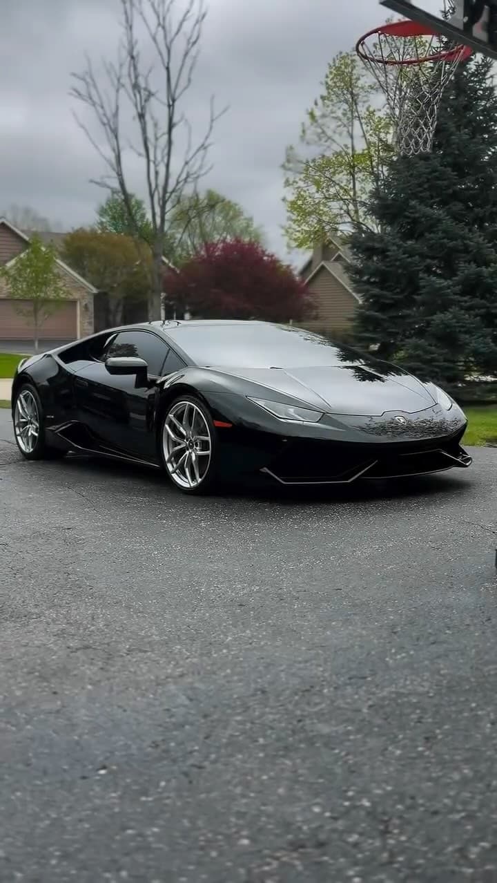 Vehicle before detailing